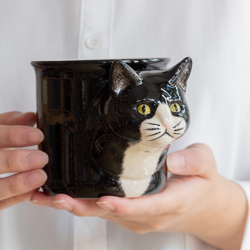 LIFELIKE MUG BLACK CAT